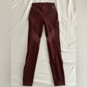 Lululemon x Barry’s Maroon Workout Leggings with Mesh cutouts. Size 2